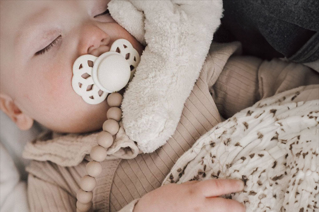 Tuttinauha vauvalle.