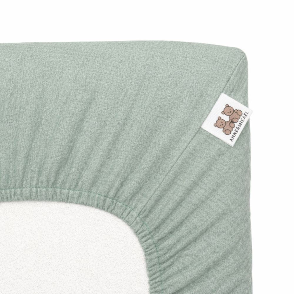 Anne&Mikael muotolakana pinnasänkyyn, salvia.