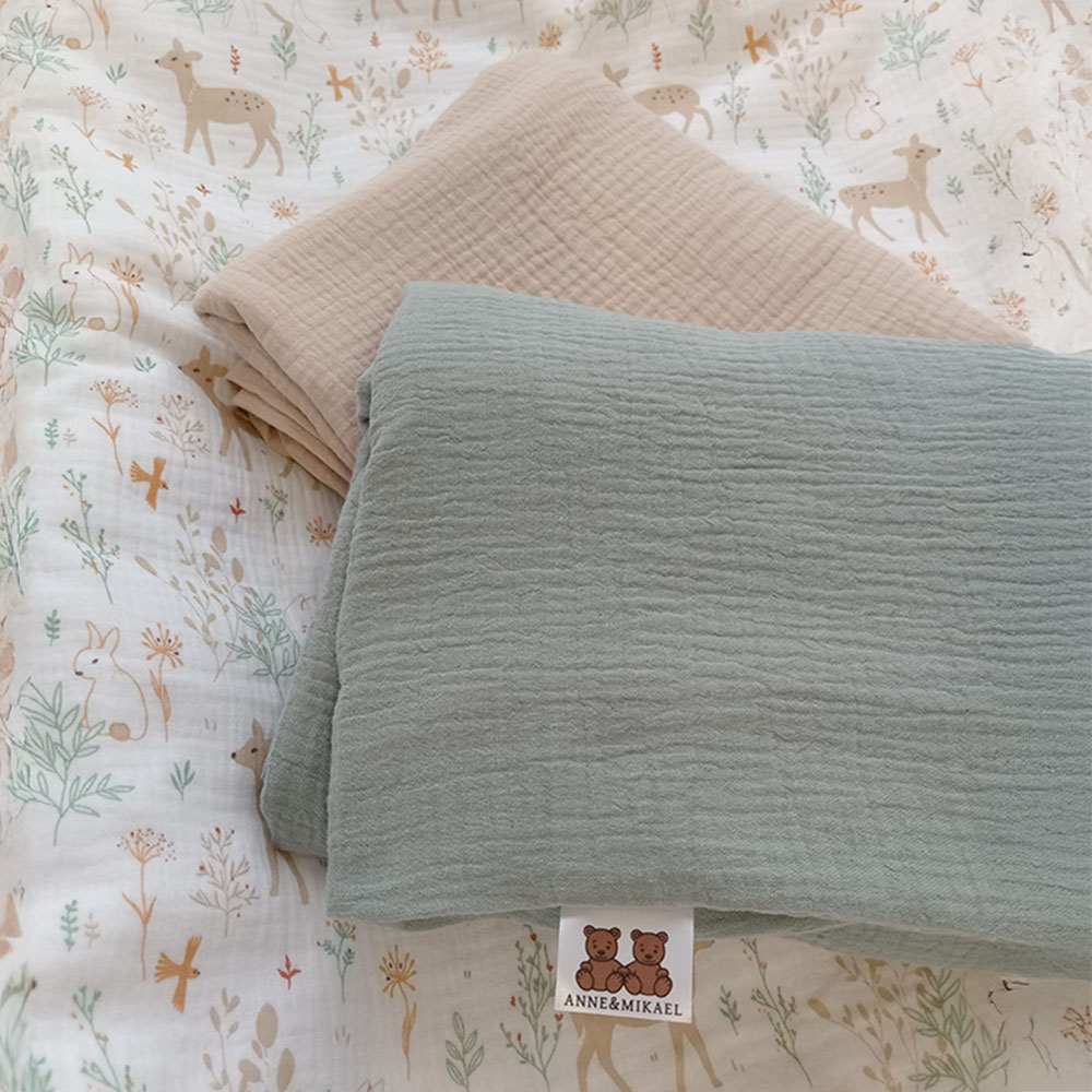 ANNE&MIKAEL Muotoonommeltu harso aluslakana (60x120cm) - Sage