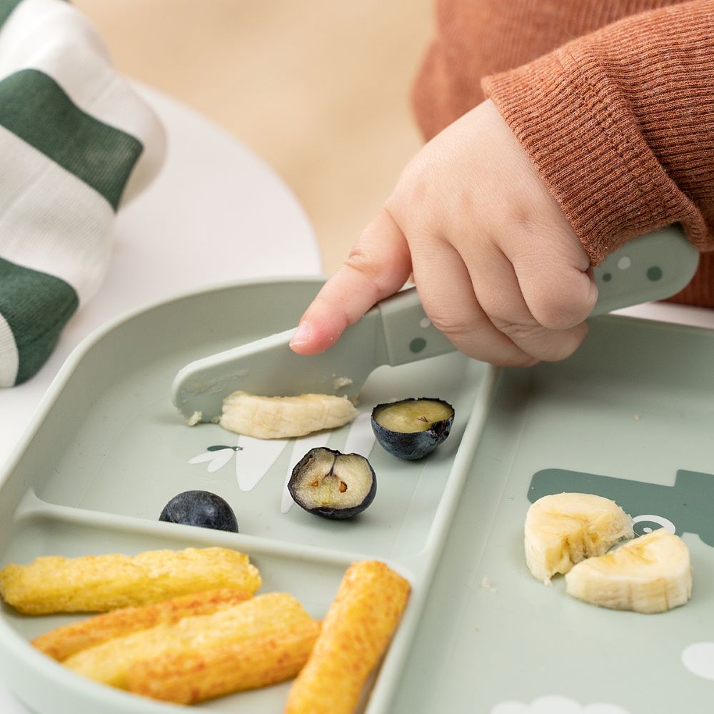 Foodie veitsi ja lokerolautanen.