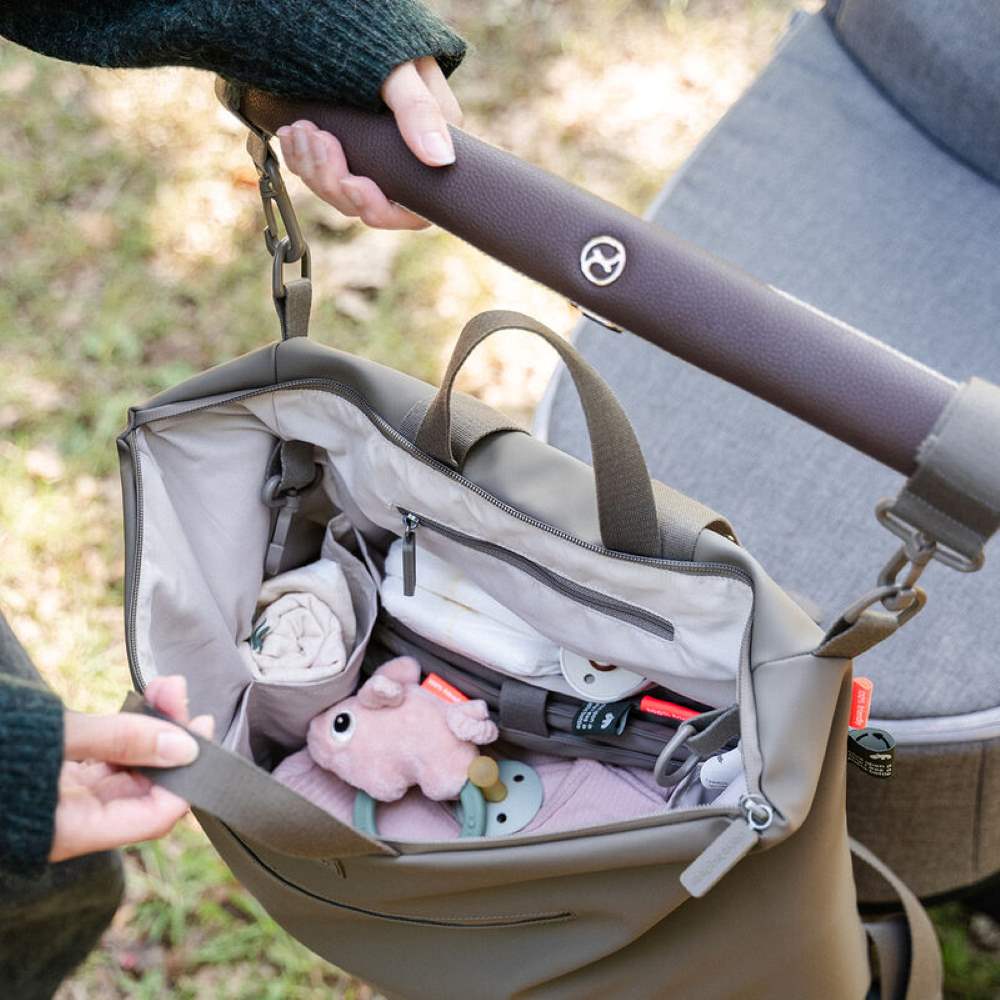 DONE BY DEER Vaunulaukku Stroller bag - Taupe