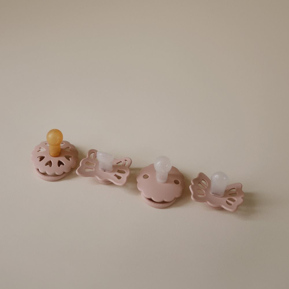 Frigg First Pacifier tutteja vauvalle, blush.