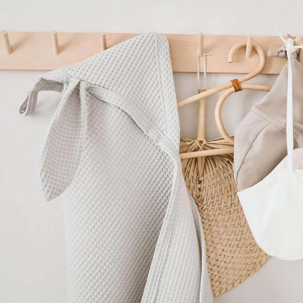 SWANIE Huppupyyhe vauvalle Saaga Beige.