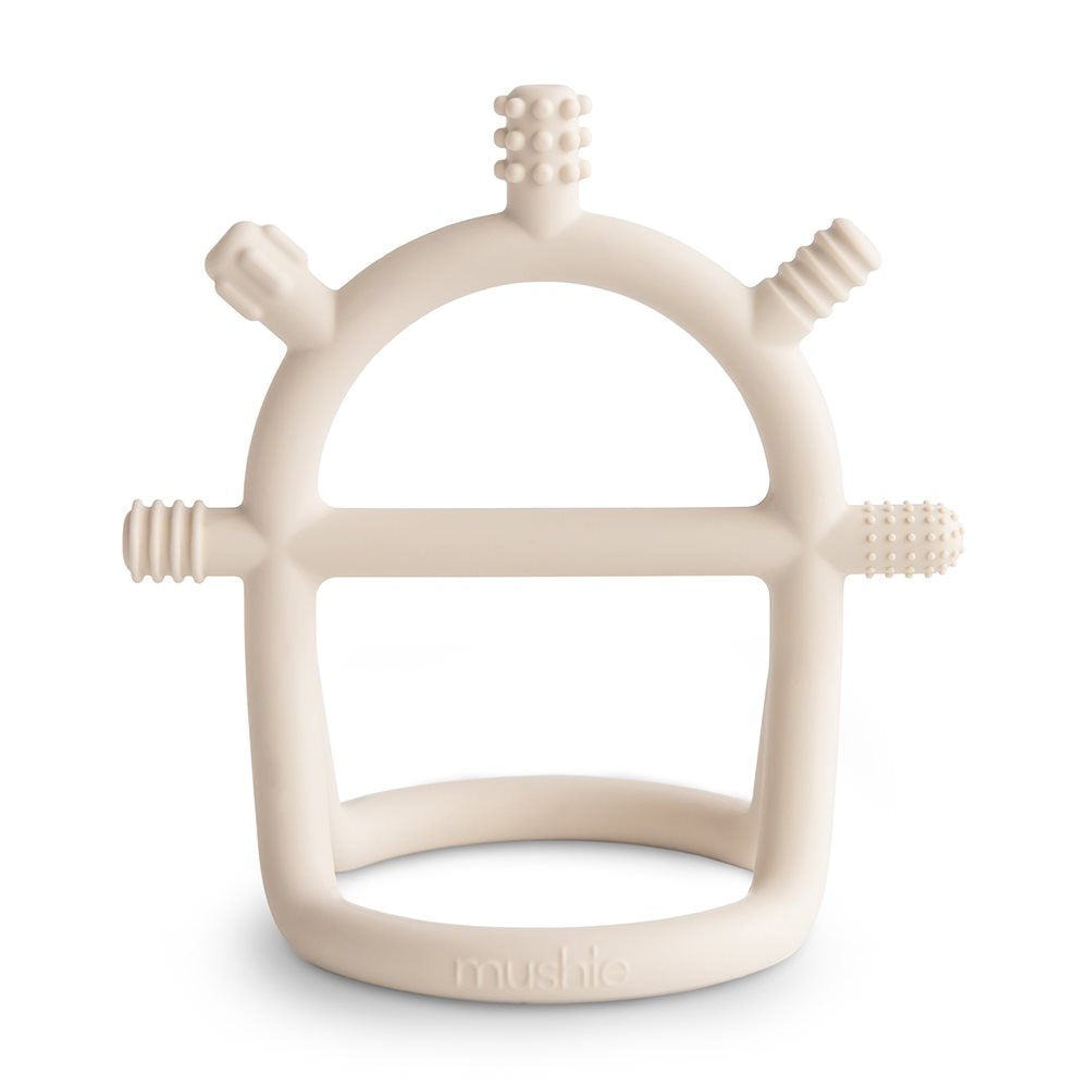 MUSHIE Purulelu No-Drop Teether - Shifting Sand