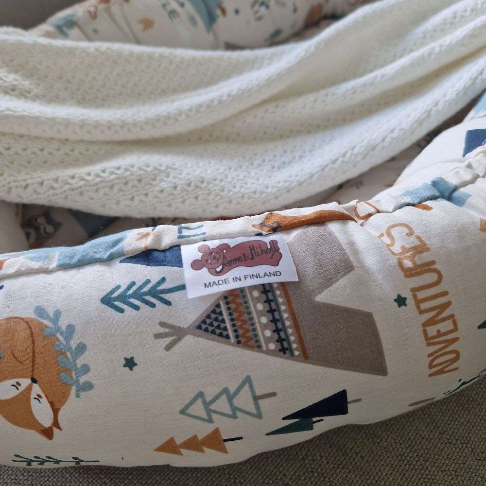 Anne & Mikael vauvan unipesä erämaa on valmistettu Suomessa.
