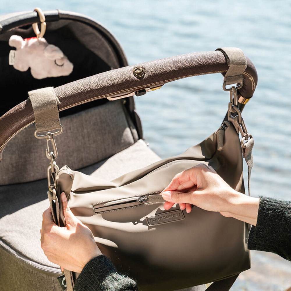 DONE BY DEER Vaunulaukku Stroller bag - Taupe