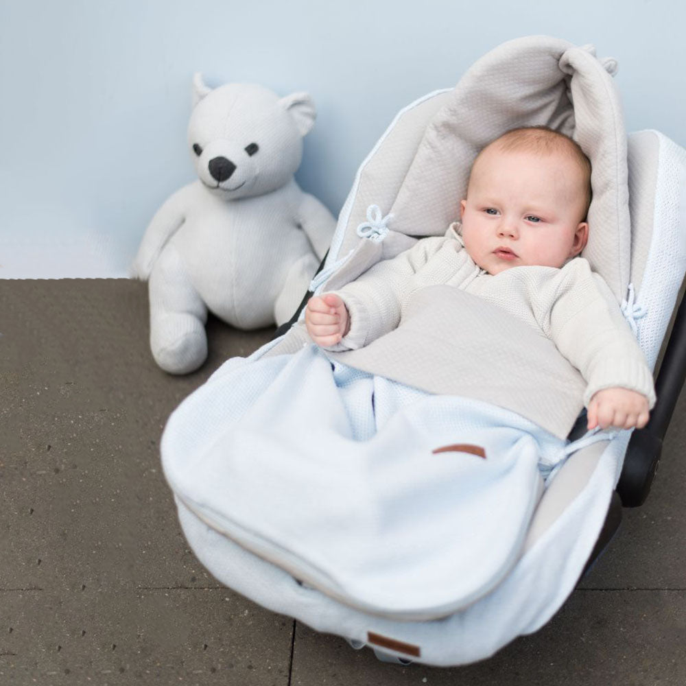 Baby's Only kevyt lämpöpussi sopii turvakaukaloon.